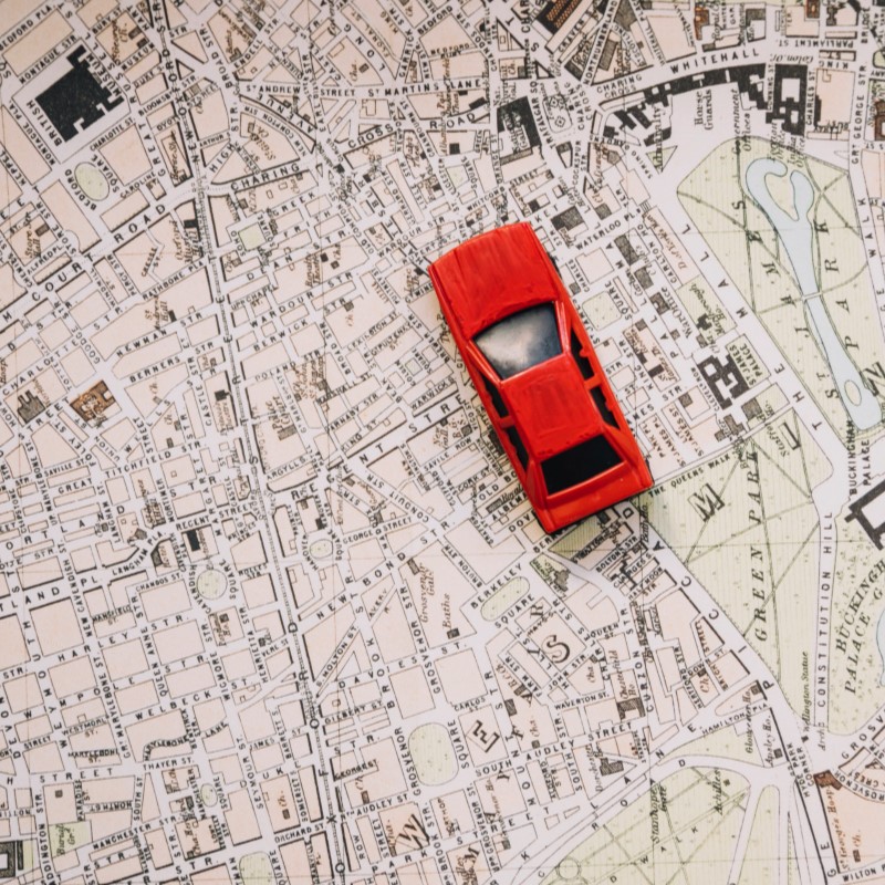 Výhody sledovačů automobilů: Proč každé vozidlo potřebuje